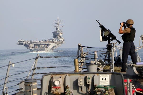 Vista del U.S.S. Eisenhower en el Golfo Pérsico en noviembre. Créditos: Associated Press