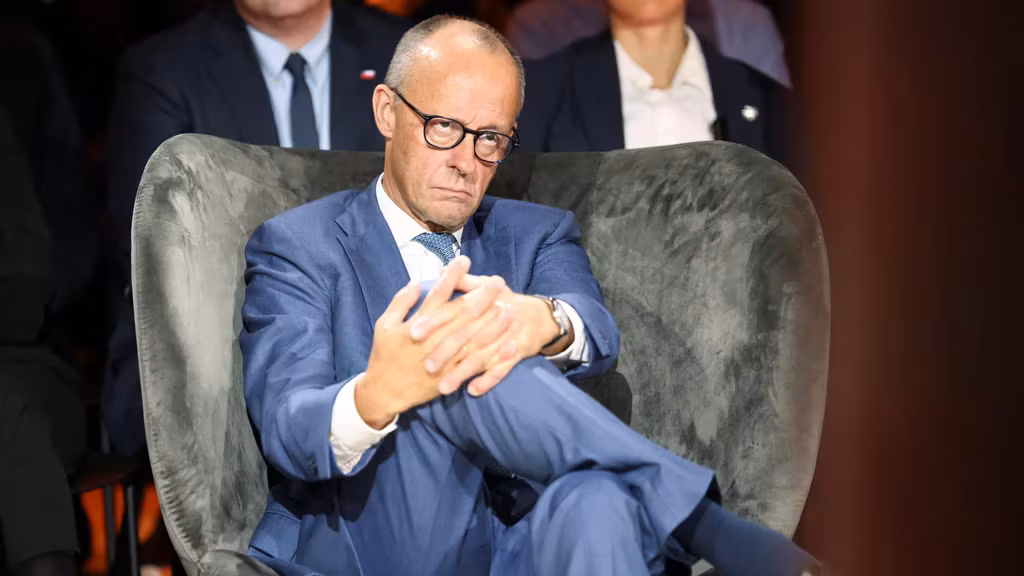 El canciller alemán Friedrich Merz asiste a un acto conmemorativo por el 150 aniversario del nacimiento de Konrad Adenauer, en Berlín. Nadja Wohlleben  Reuters
