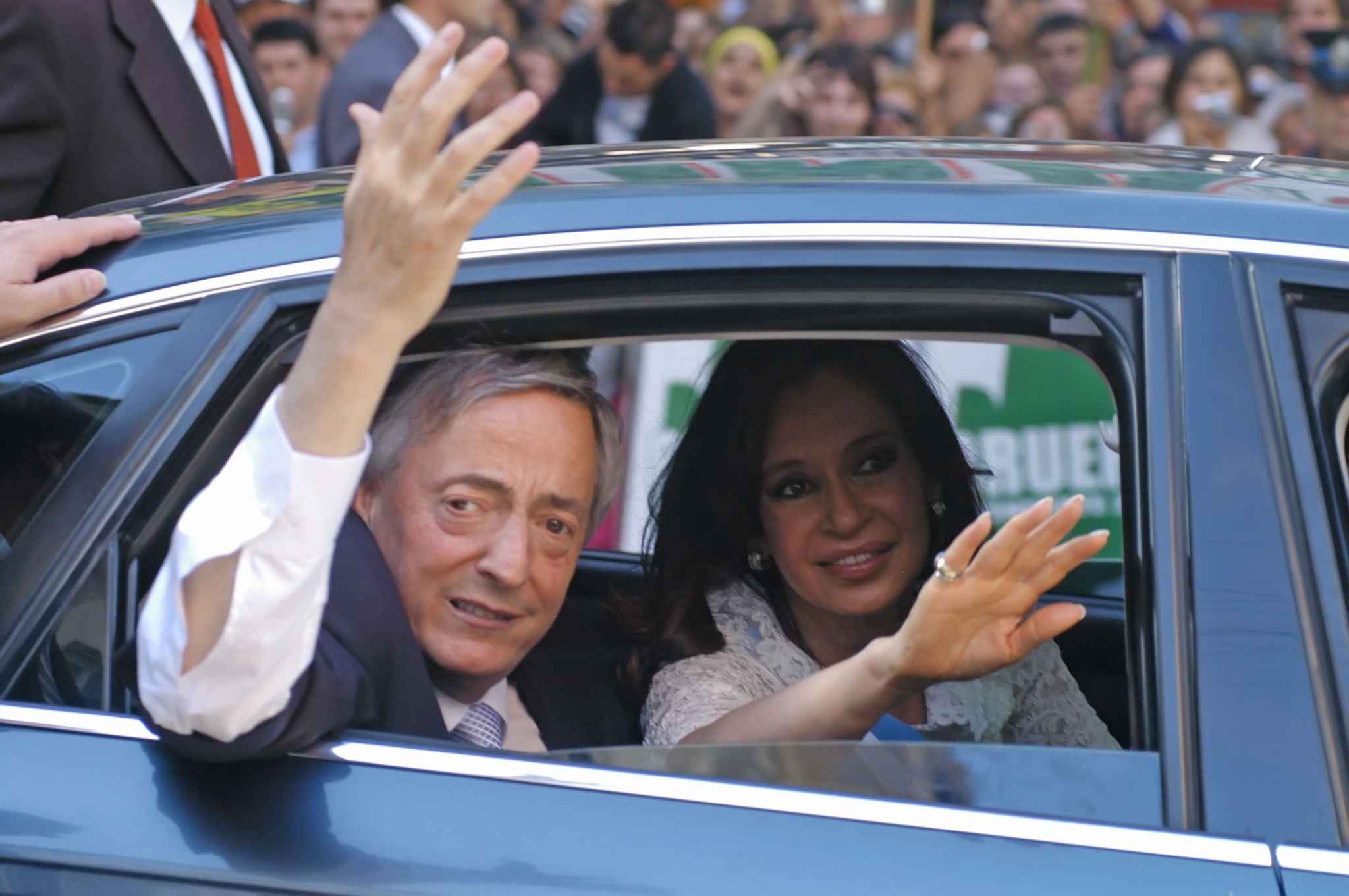 Néstor Kirchner junto a Cristina Fernández de Kirchner luego, de su asunción. Fuente: Presidencia de la Nación Argentina