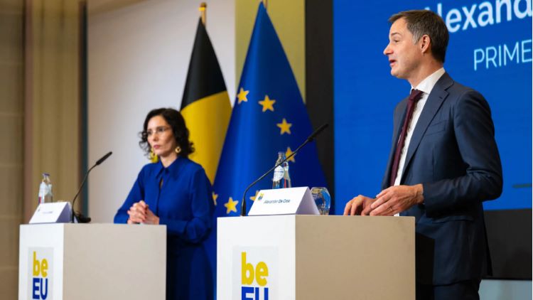 De Croo y Lahbib en la toma de la Presidencia. Fuente: Comisión Europea