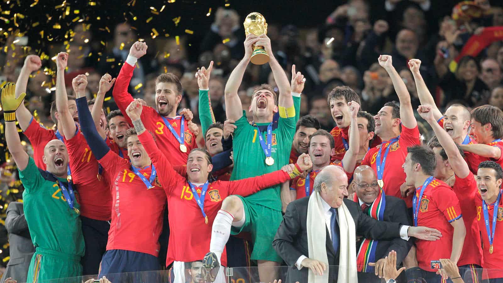 España en el Estadio Soccer City, levantando el título por primera vez en su historia.