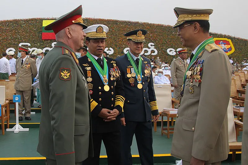 El viceministro de Defensa de la Federación de Rusia, coronel general Alexander Fomin, participó en el desfile que tuvo lugar en Naypyitaw, República de la Unión de Myanmar. Fuente: Mil.ru