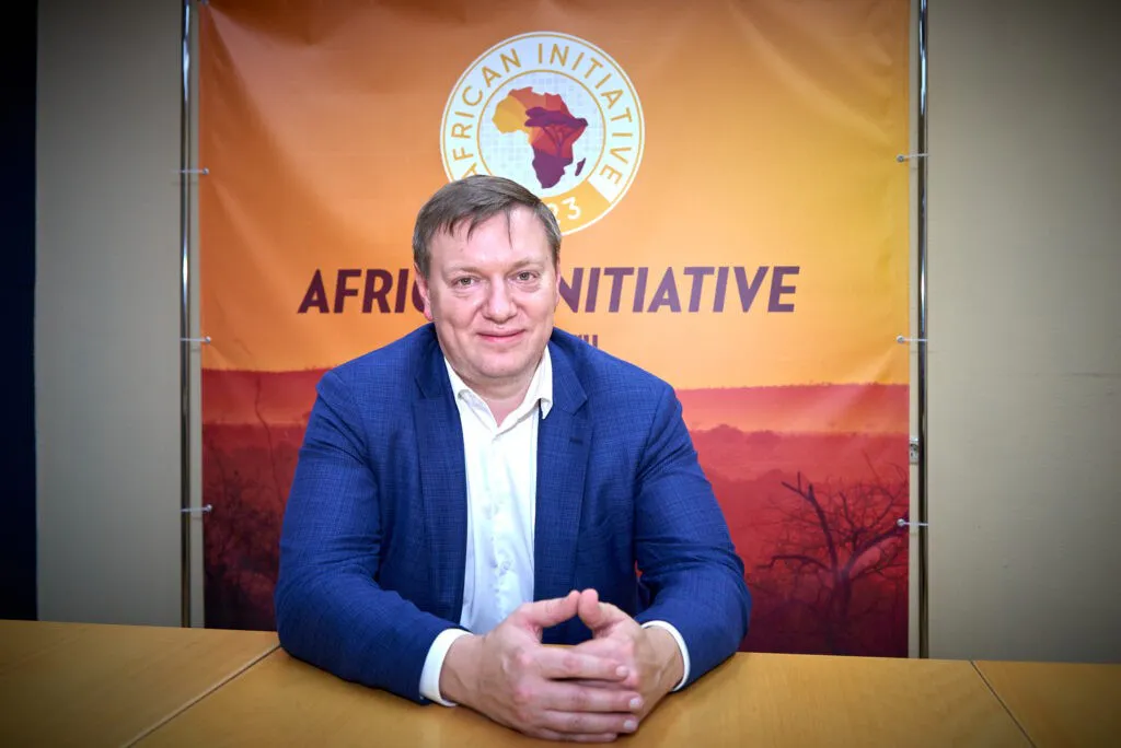 Artem Kureev, el editor en jefe de African Initiative. Créditos: Afrinz.ru