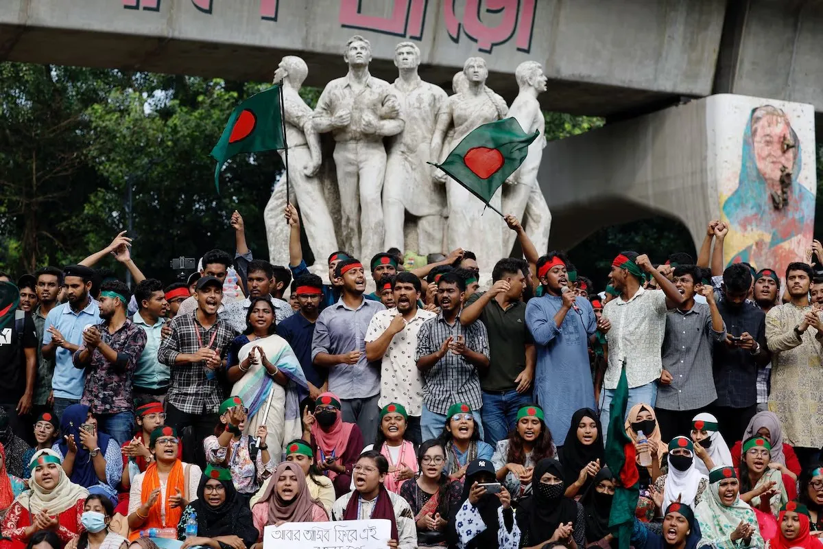 Activistas del movimiento estudiantil en la Universidad de Dhaka. Fuente: Reuters