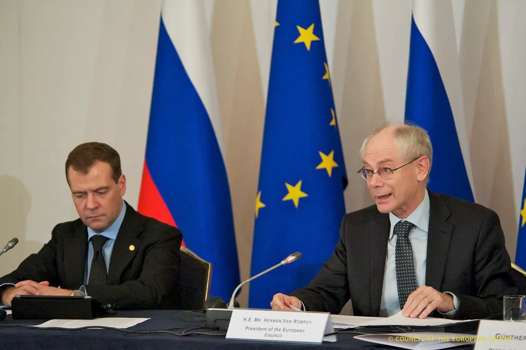 El presidente del Consejo Europeo, Herman Van Rompuy, habla en la Mesa Redonda de Industriales UE-Rusia, Bruselas, 15 de diciembre de 2011.