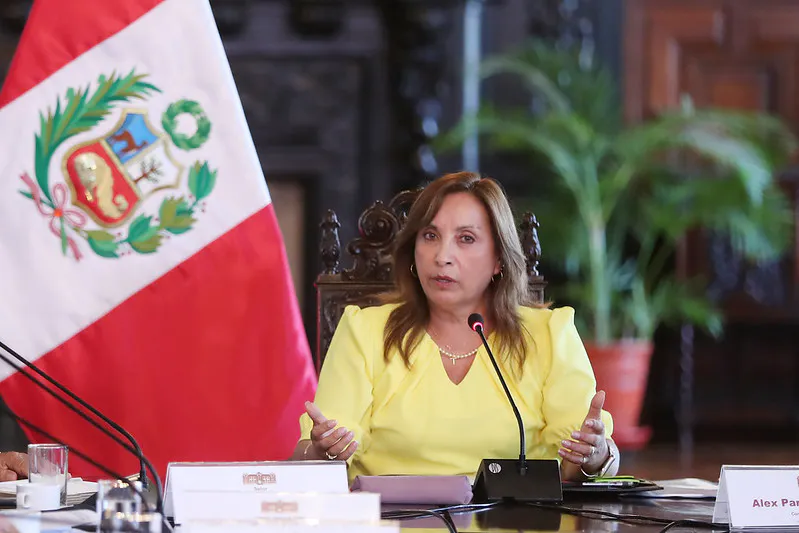 Presidenta Dina Boluarte sostiene reunión de trabajo con congresista, alcaldes y autoridades de la región Arequipa. Fuente: Presidencia de Perú