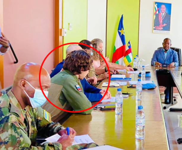 Dmitry Sytyi en una reunión de alto nivel con la cúpula política de la República Centroafricana. Fuente: OSINT