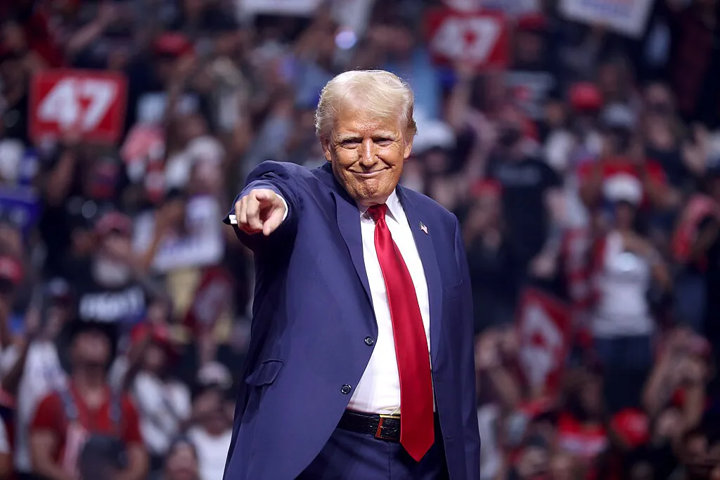 Donald Trump habla con los asistentes a un mitin de Arizona. Fuente: Gage Skidmore from Surprise, AZ, United States of America