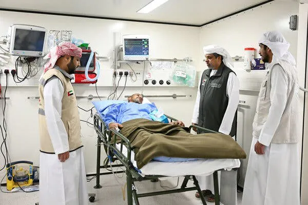 Una fotografía publicada por los medios estatales emiratíes el 29 de agosto que supuestamente muestra un hospital de campaña financiado por los Emiratos Árabes Unidos en Amdjarass. Créditos: New York Times