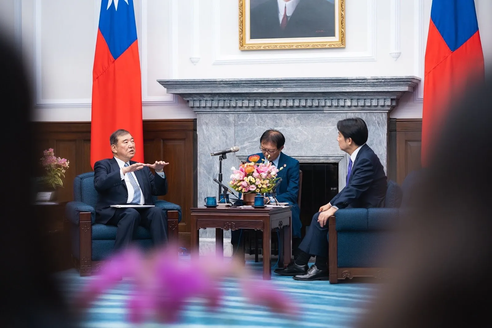 Reunión con la delegación de la Asociación de Legisladores para la Seguridad de Japón. Izquierda, Ishiba Shigeru habla con el presidente de Taiwán, Lai Ching-te (derecha). Taipei, 13 de agosto de 2024. Fuente:&nbsp;Liu Shu fu Oficinal del Presidente (Taiwán).