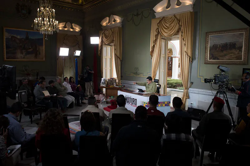 Palacio de Miraflores, 18 de diciembre de 2016, Nicolás Maduro se reúne con sus ministros y personal para emitir su programa dominical. Autor: Eneas De Troya