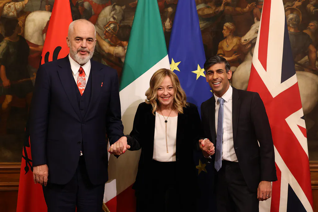 El Primer Ministro Rishi Sunak se reúne con la Primera Ministra italiana, Giorgia Meloni, para una reunión bilateral en el Palazzo Chigi. Imagen de Simon Dawson / No 10 de Downing Street