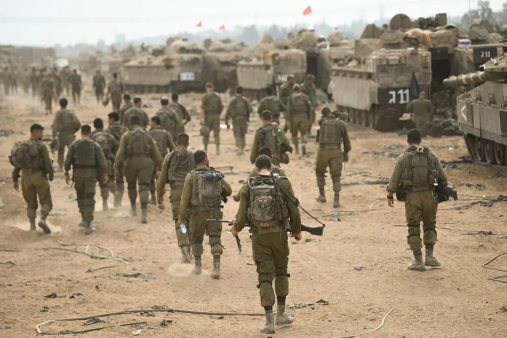 Soldados israelíes preparándose para la invasión terrestre de la Franja de Gaza el 29 de octubre. Fuente: Israeli Defence Forces Spokesperson's Unit