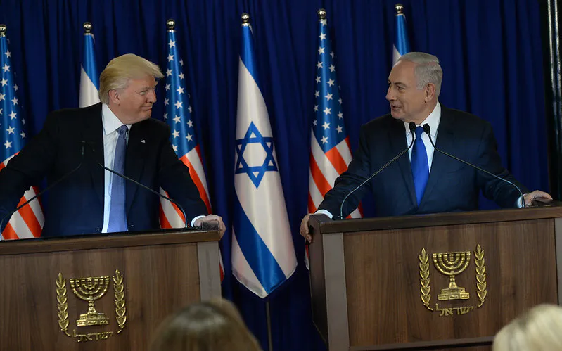Benjamin Netanyahu y el presidente de Estados Unidos, Donald Trump, son vistos durante su reunión en el hotel King David en Jerusalén. Lunes 22 de mayo de 2017 Foto: Haim Tzach / L.A.M