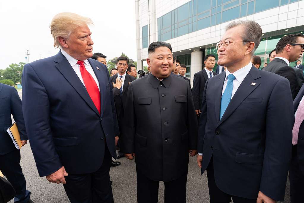 president-trump-meets-with-chairman-kim-jong-un-48164813552-c523fb-1024.jpg